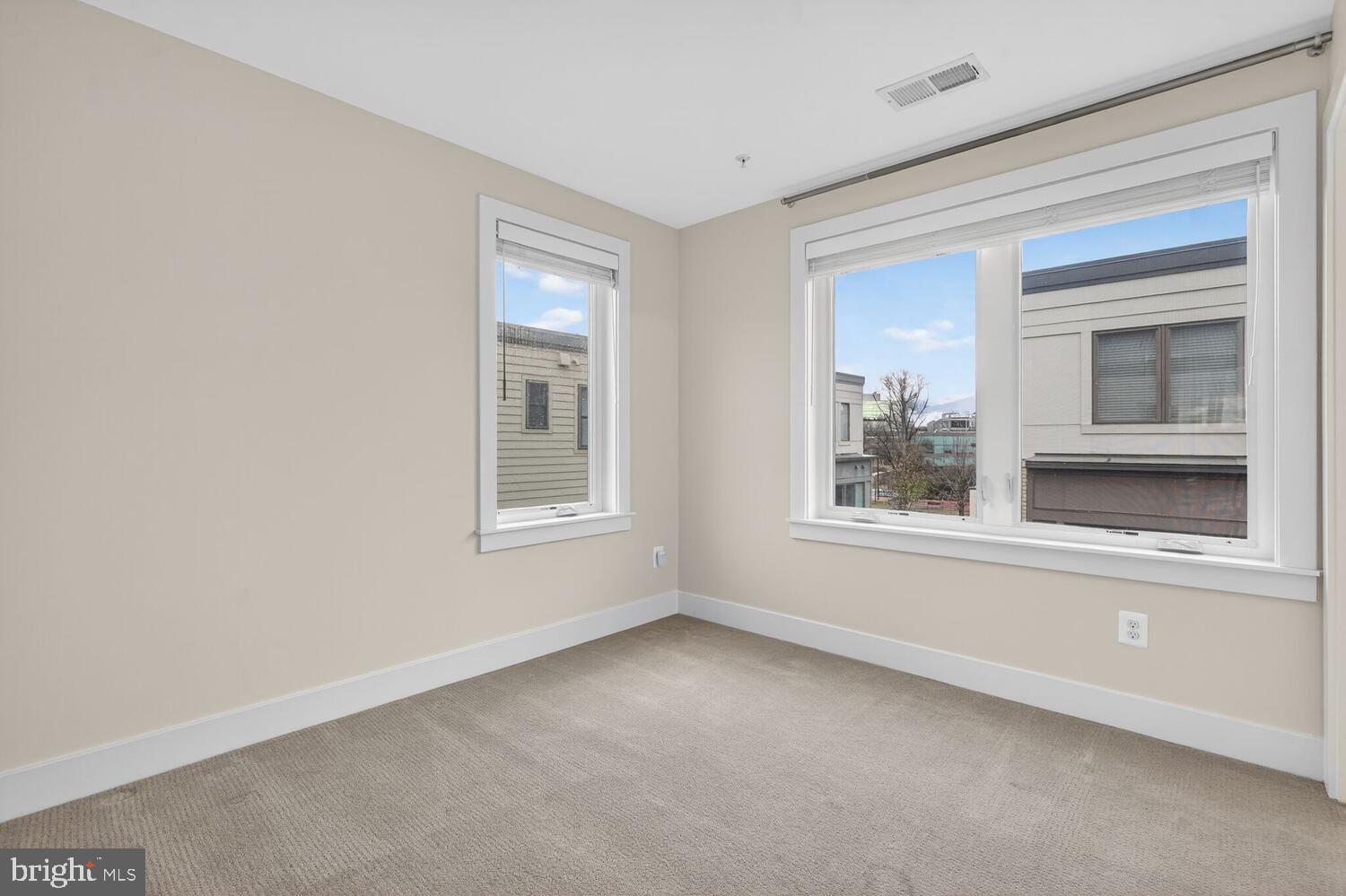 10425 Fernwood Road Bethesda, MD 20817 - Photo 12 of 20