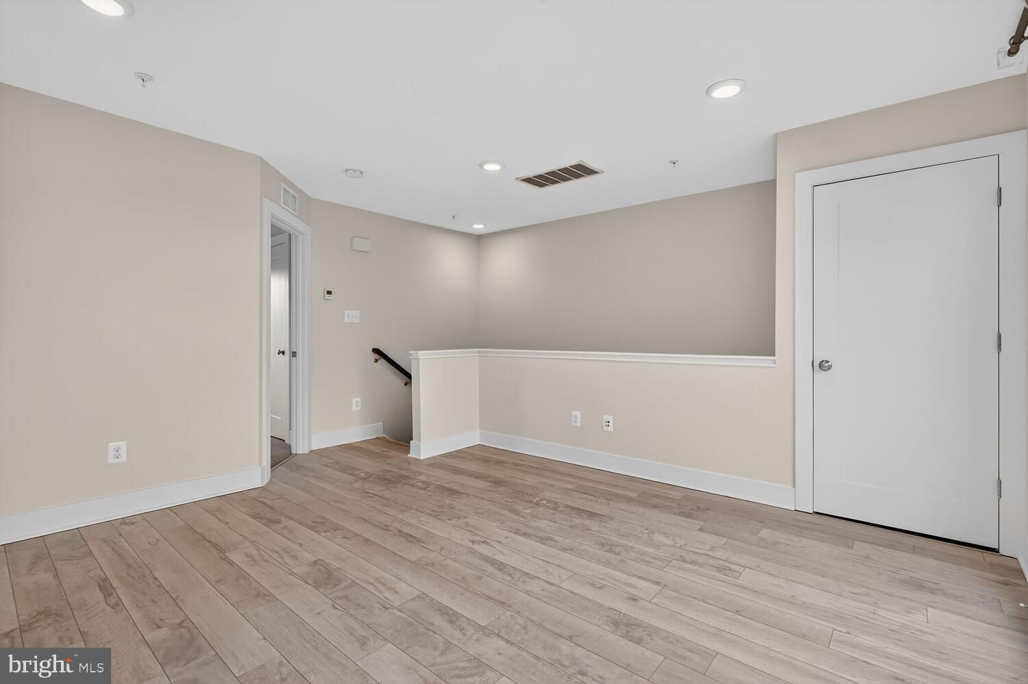 10425 Fernwood Road Bethesda, MD 20817 - Photo 15 of 20