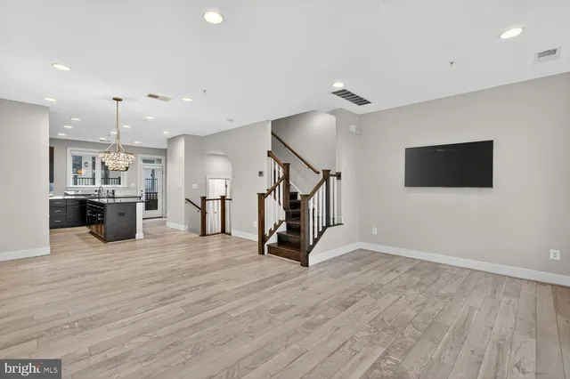 $4,500 | 10425 Fernwood Road, Bethesda, MD 20817