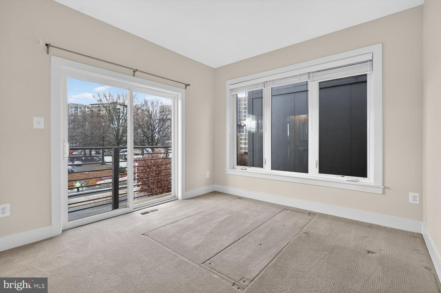 10425 Fernwood Road Bethesda, MD 20817 - Photo 8 of 20