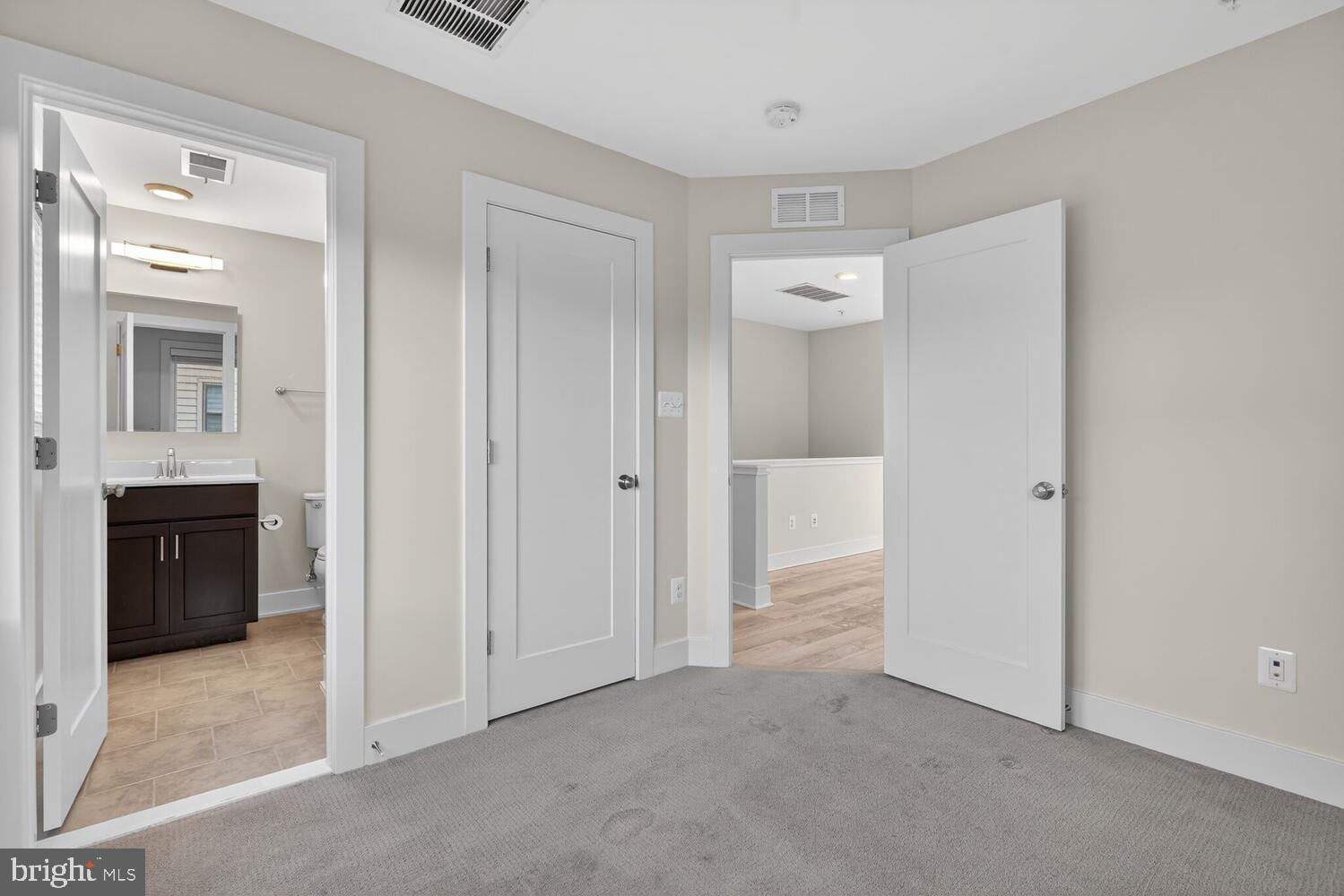 10425 Fernwood Road Bethesda, MD 20817 - Photo 9 of 20