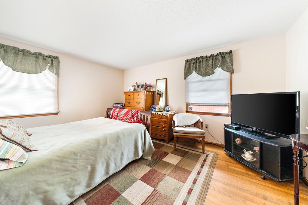 16 Shore Garden Road Hull, MA 02045 - Photo 8 of 29