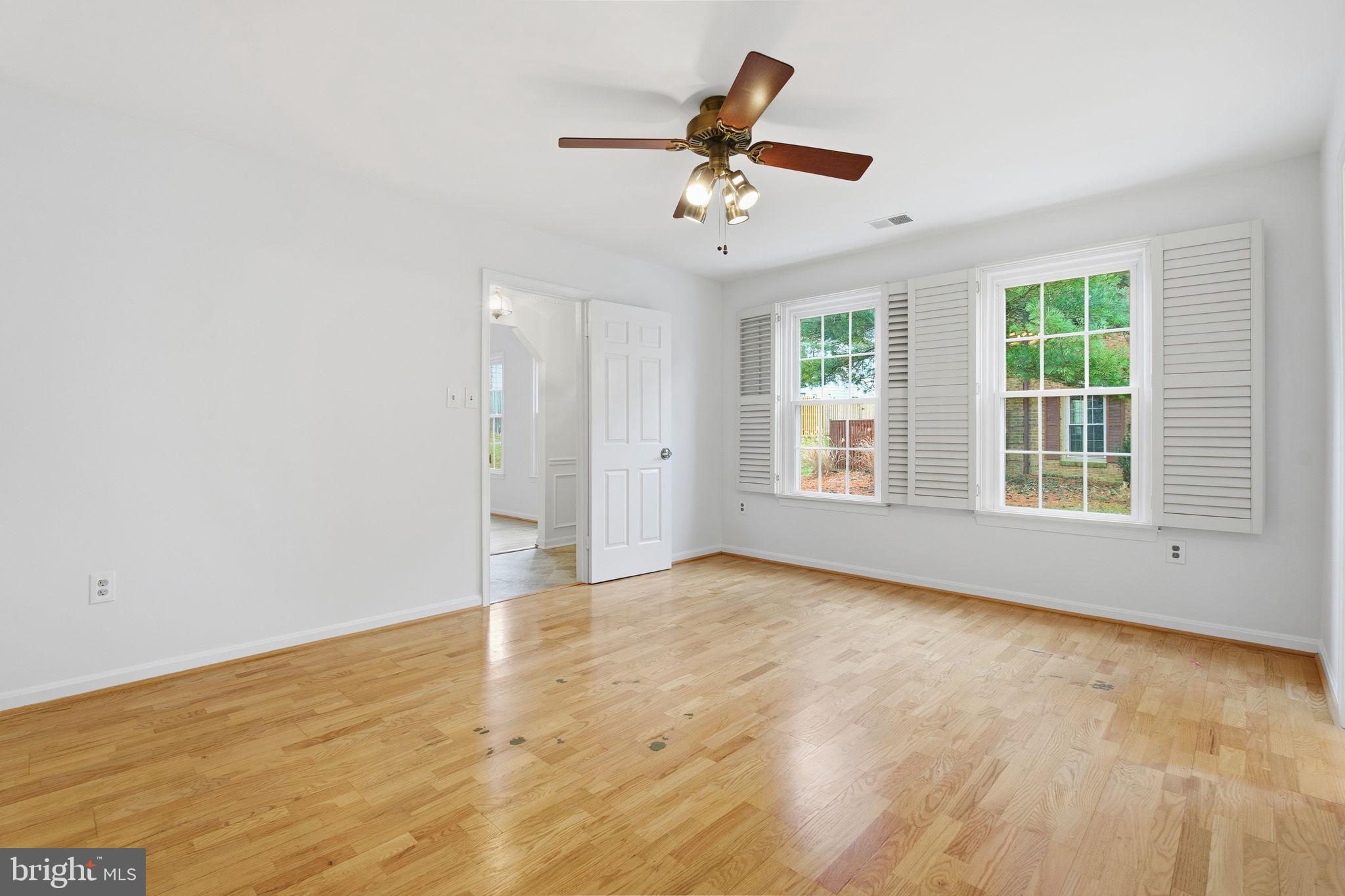 911 Boom Way Annapolis, MD 21401 - Photo 10 of 28 Main level bedroom.
