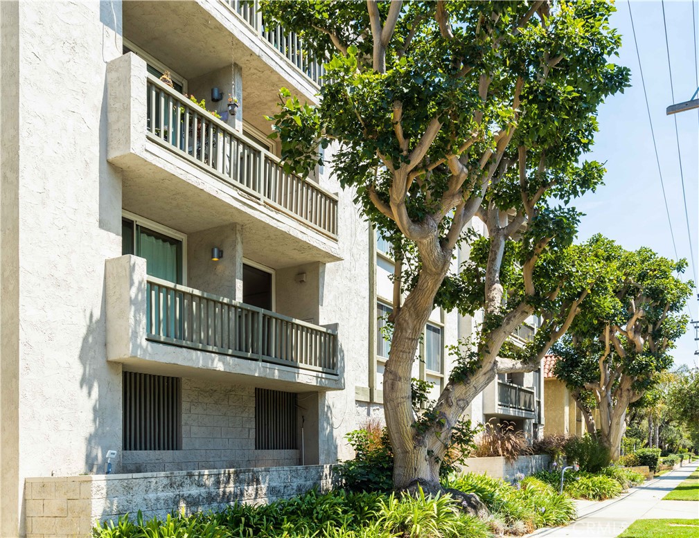 8740 Tuscany Avenue Playa del Rey, CA 90293 - Photo 1 of 21 front view of a house