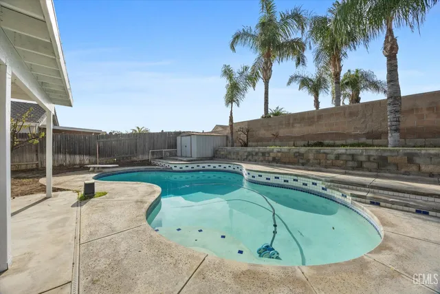 a picture of a bathroom with a sink
