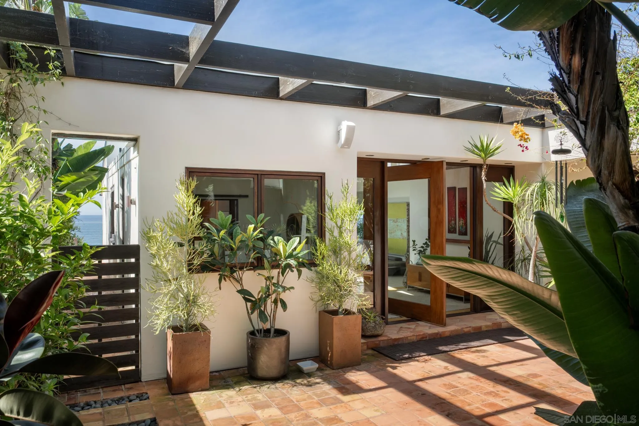 1370 Neptune Avenue Encinitas, CA 92024 - Photo 28 of 30 Gallery Image 28