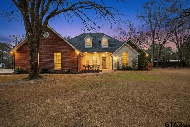 $549,500 | 17679 Briarpatch, Lindale, TX 75771