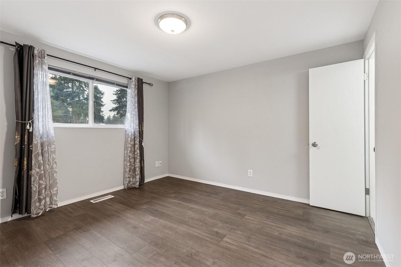 430 School Court Southeast Lacey, WA 98503 - Photo 17 of 25