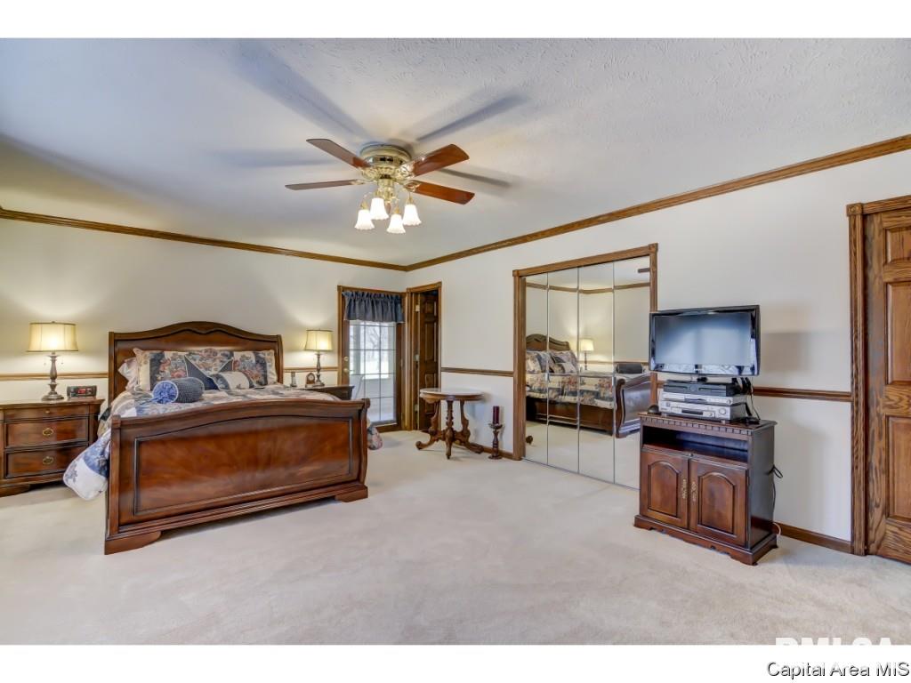 24550 Brookwood Hills Road Athens, IL 62613 - Photo 18 of 31 Gallery Image 18