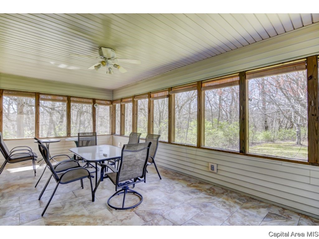 24550 Brookwood Hills Road Athens, IL 62613 - Photo 26 of 31 Gallery Image 26