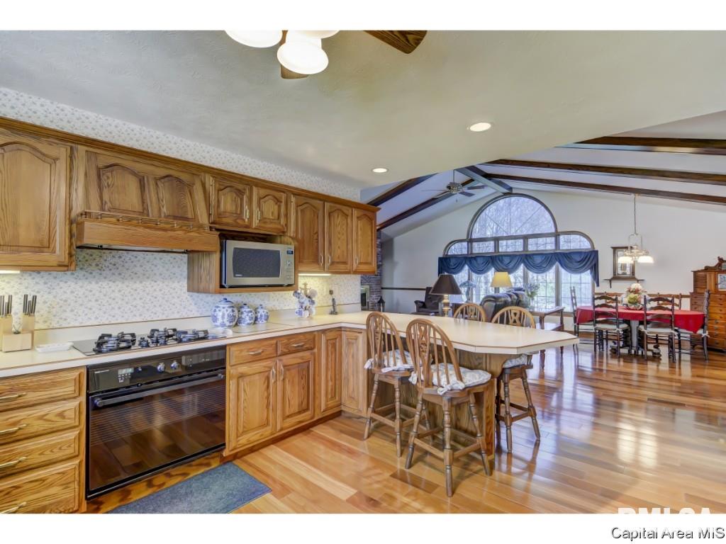 24550 Brookwood Hills Road Athens, IL 62613 - Photo 7 of 31 Gallery Image 7