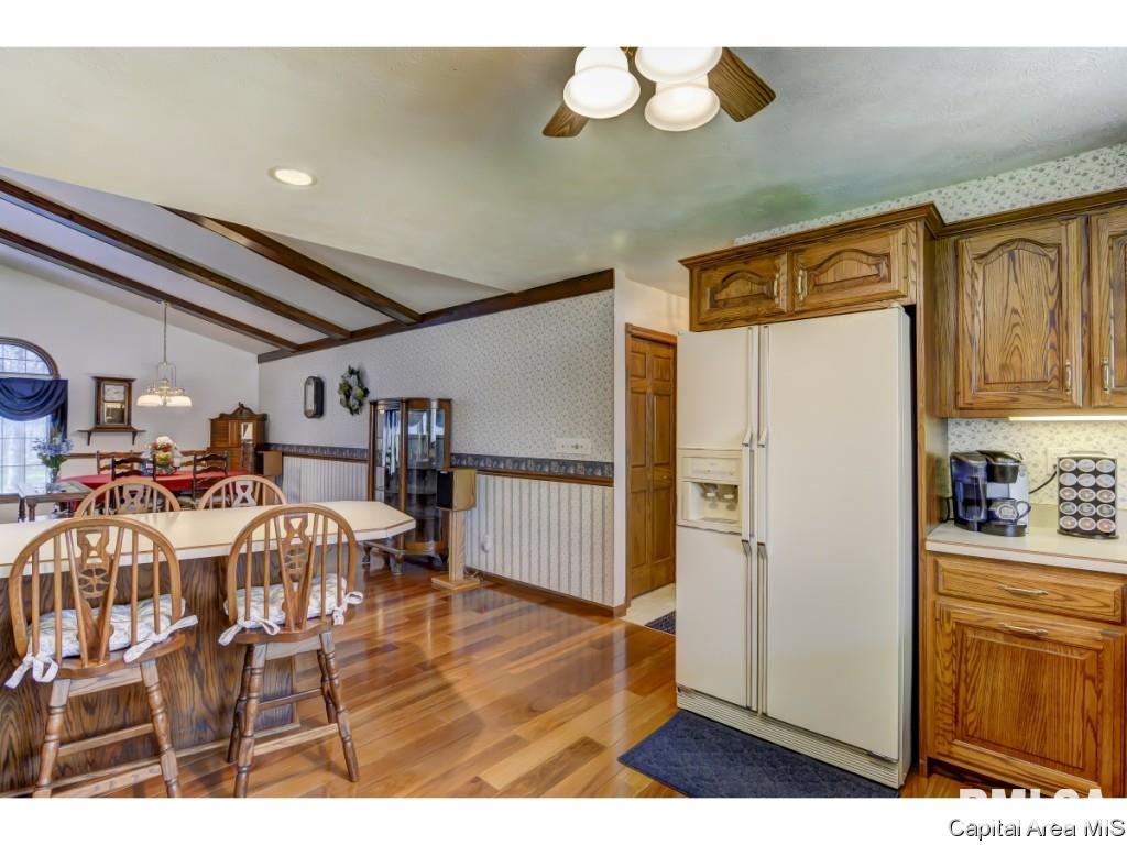 24550 Brookwood Hills Road Athens, IL 62613 - Photo 10 of 31 Gallery Image 10