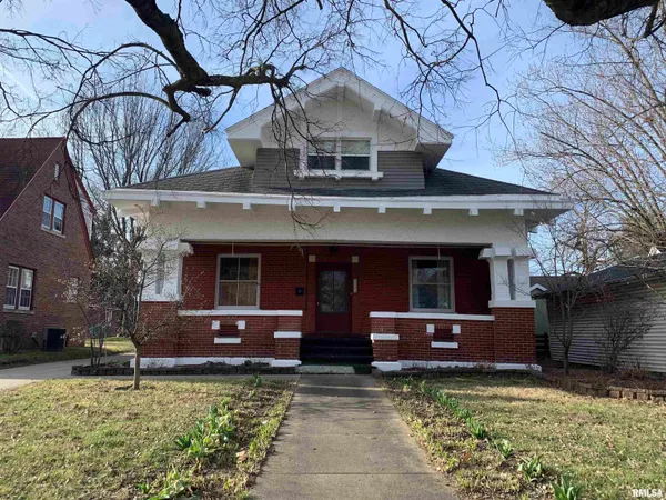 $259,900 | 2208 Vermont Street, Quincy, IL 62301