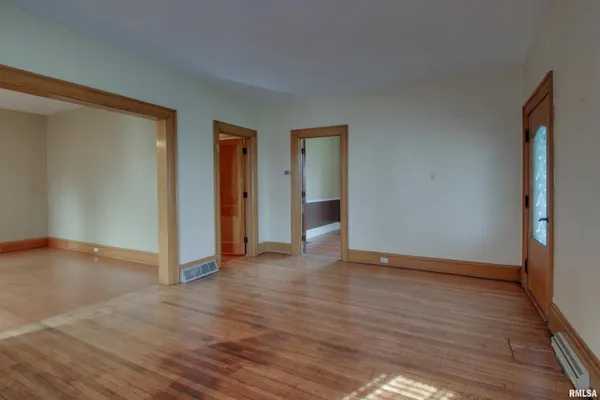 $259,900 | 2208 Vermont Street, Quincy, IL 62301