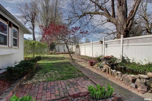$259,900 | 2208 Vermont Street, Quincy, IL 62301