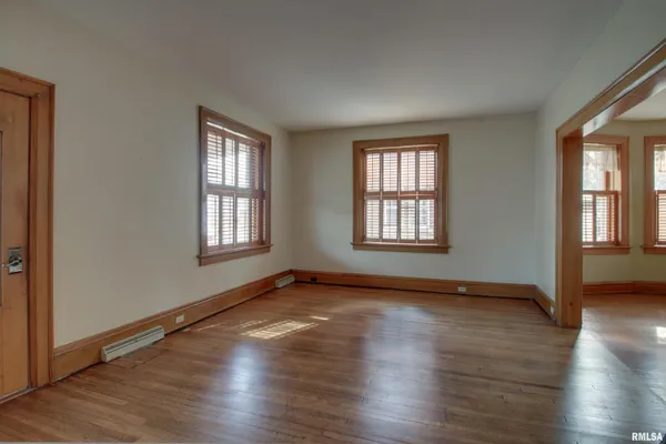 $259,900 | 2208 Vermont Street, Quincy, IL 62301