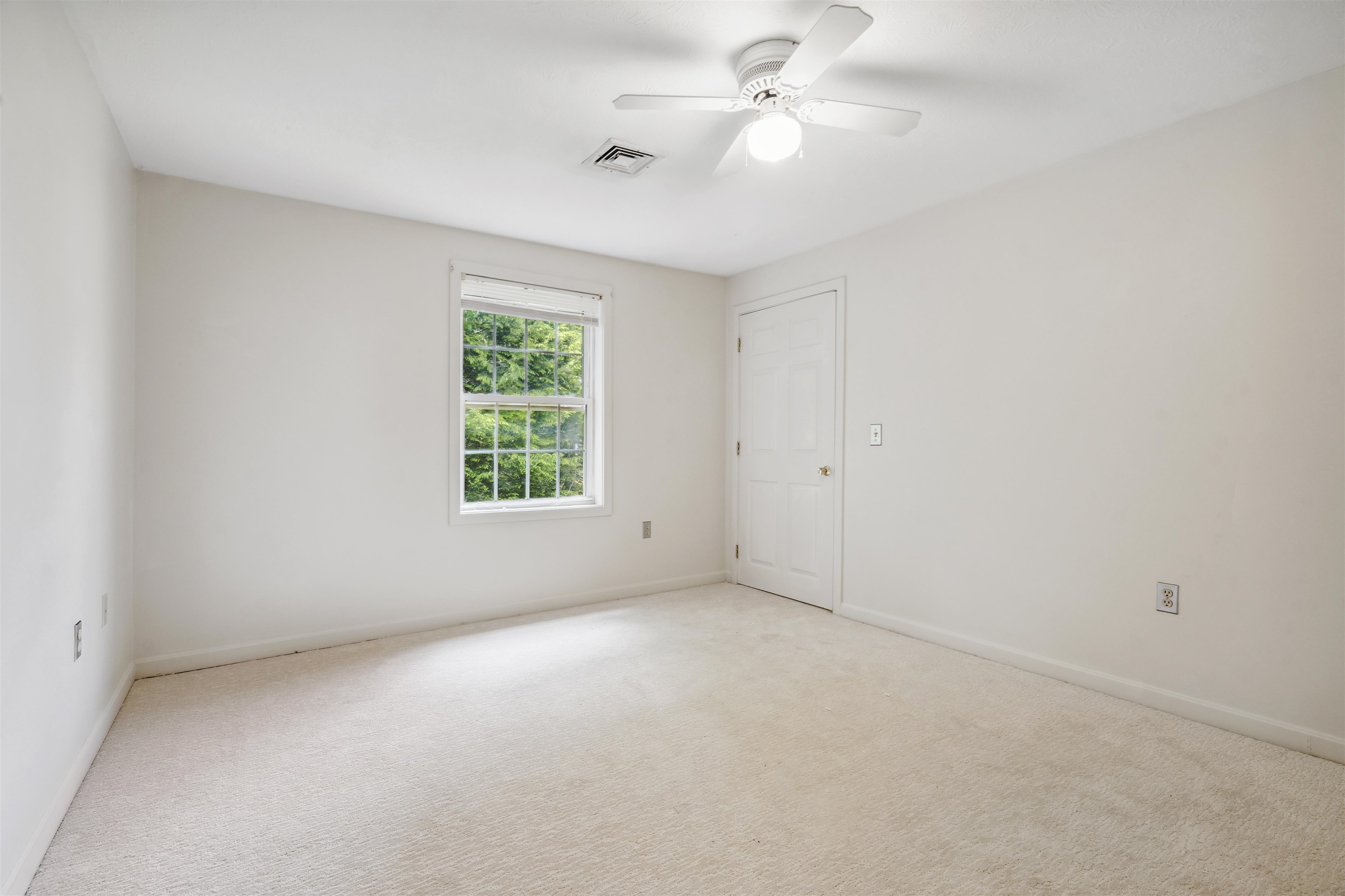 2761 Lake Shore Road, Unit 2 Gilford, NH 03249 - Photo 19 of 40