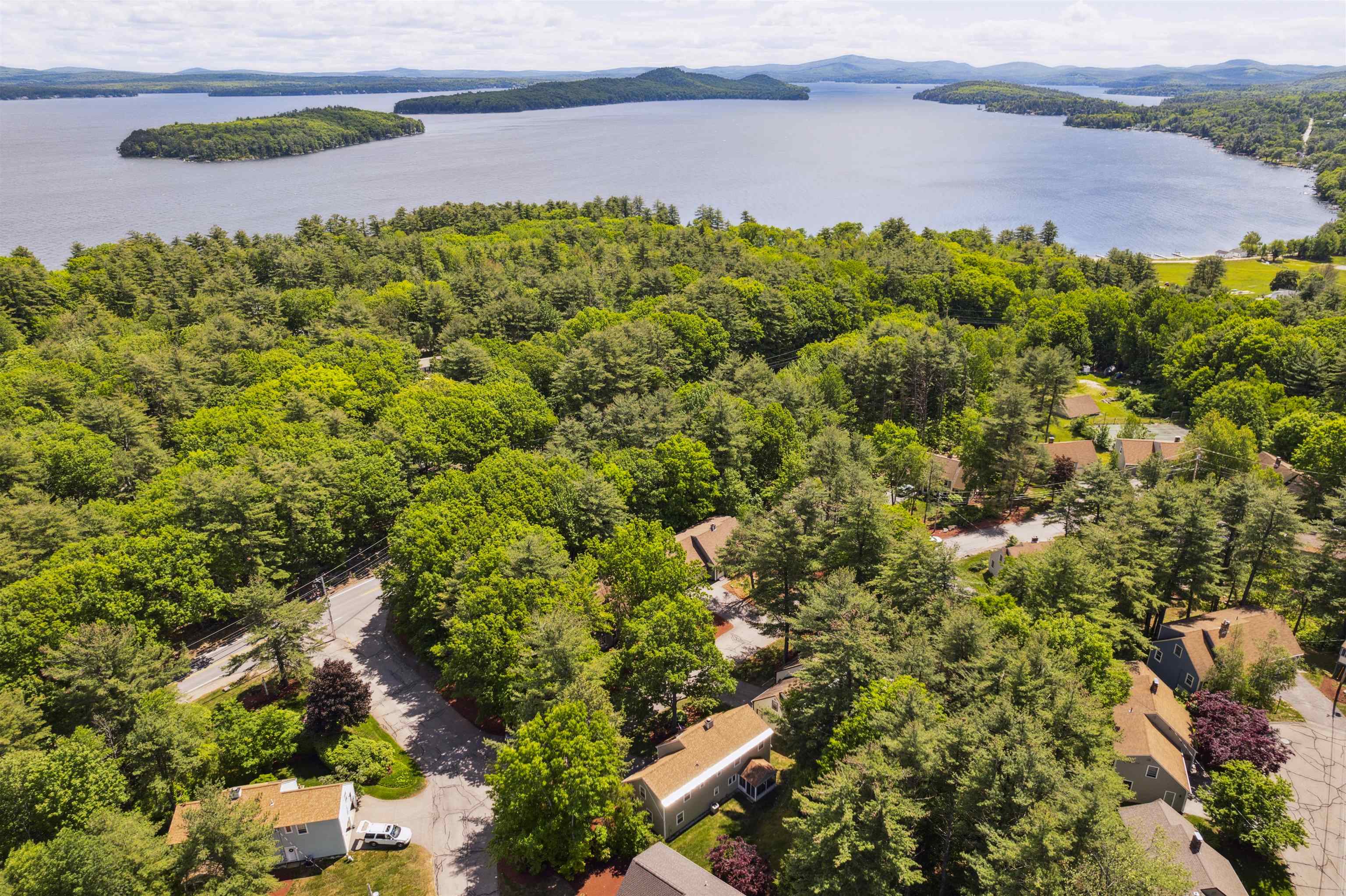 2761 Lake Shore Road, Unit 2 Gilford, NH 03249 - Photo 2 of 40