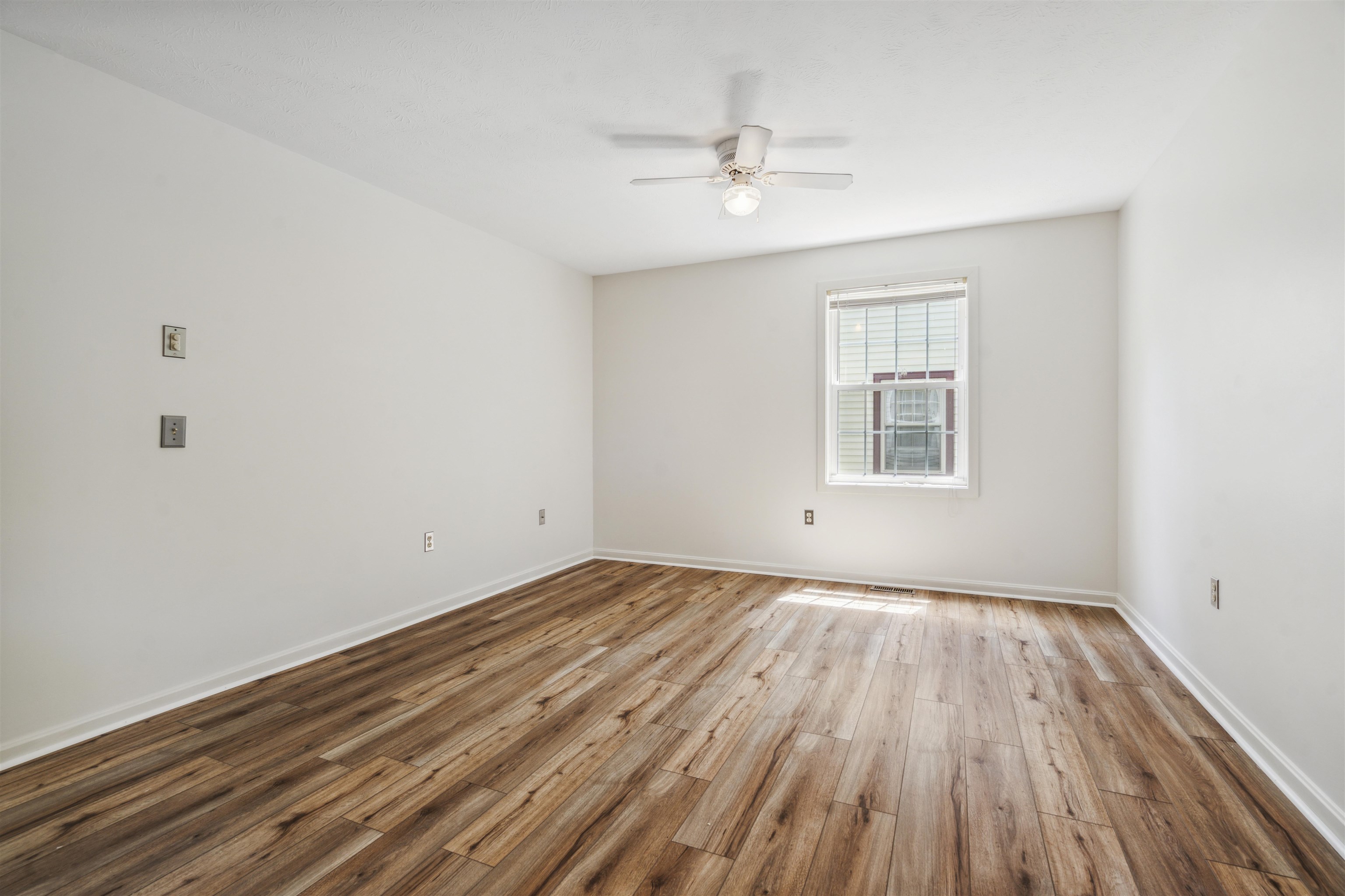 2761 Lake Shore Road, Unit 2 Gilford, NH 03249 - Photo 5 of 40