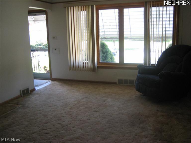 7341 Maplewood Road Parma, OH 44130 - Photo 4 of 17 Gallery Image 4