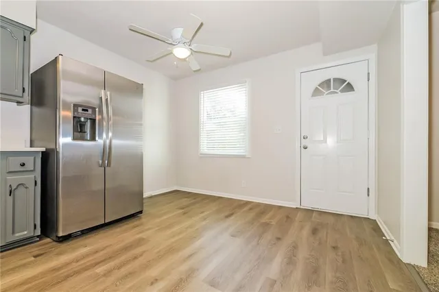 $2,145 | 303 East 11th Street, Kearney, MO 64060