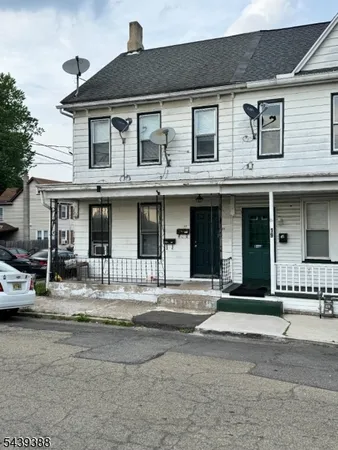 $310,000 | 17 Railroad Avenue, Phillipsburg, NJ 08865