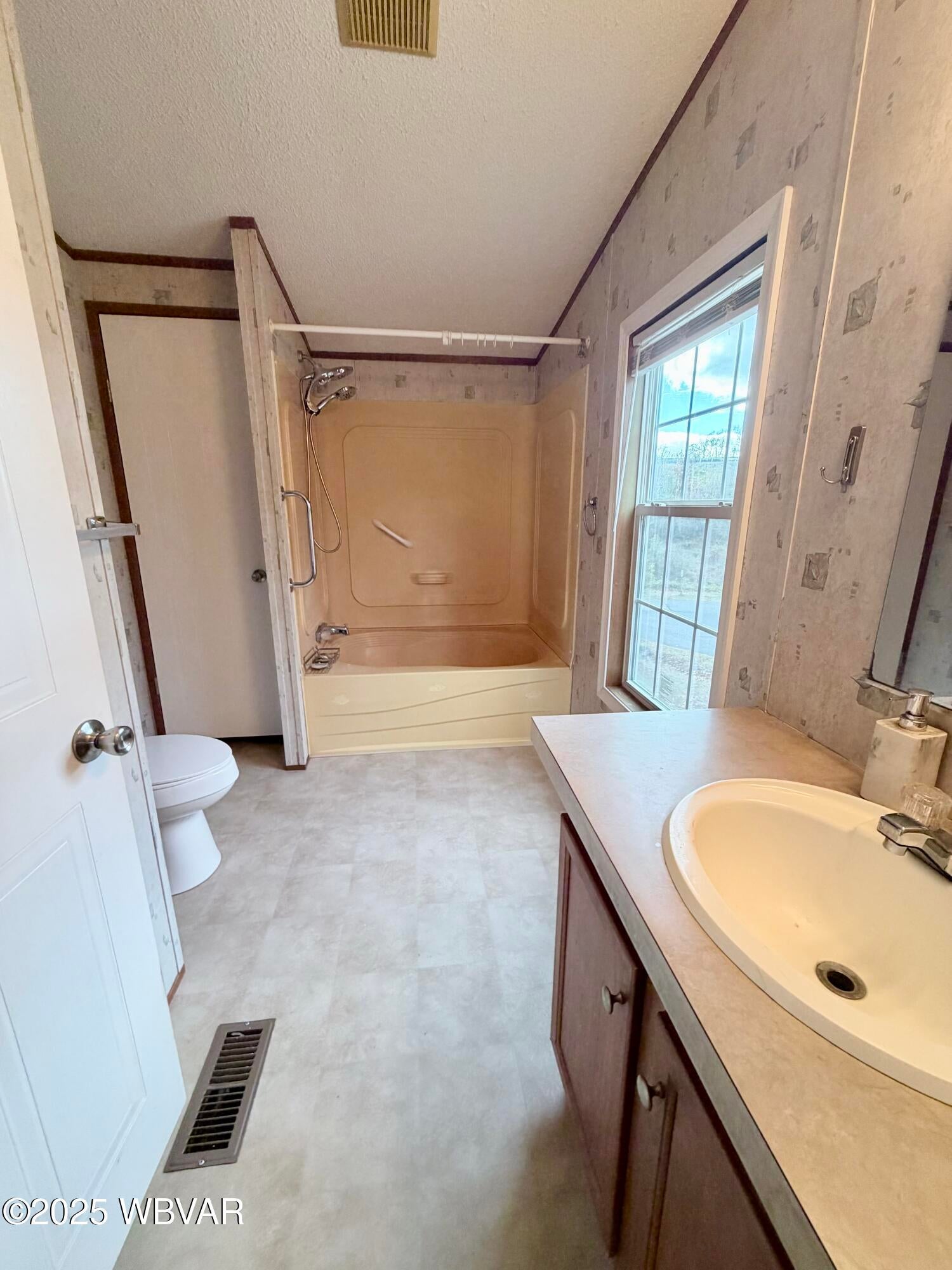 528 Ruben Kehrer Road, Unit 22 Muncy, PA 17756 - Photo 14 of 28 primary bath