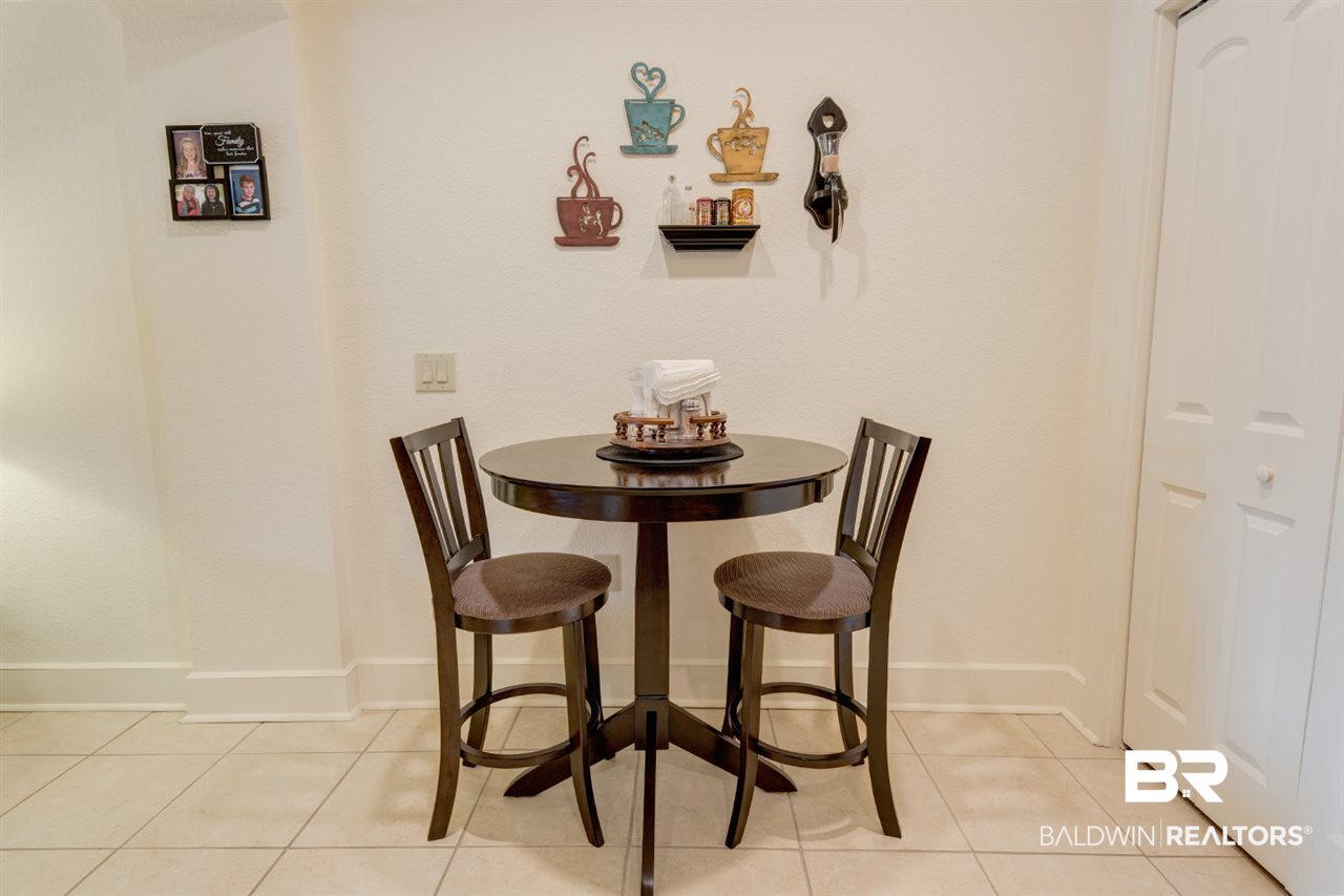 20050 Oak Road East, Unit 3402 Gulf Shores, AL 36542 - Photo 11 of 24 Dining Area