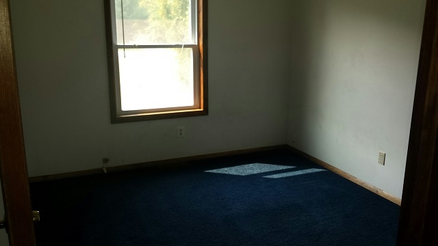 7083 East River Road Mount Pleasant, MI 48858 - Photo 8 of 14 1805878-9.JPG