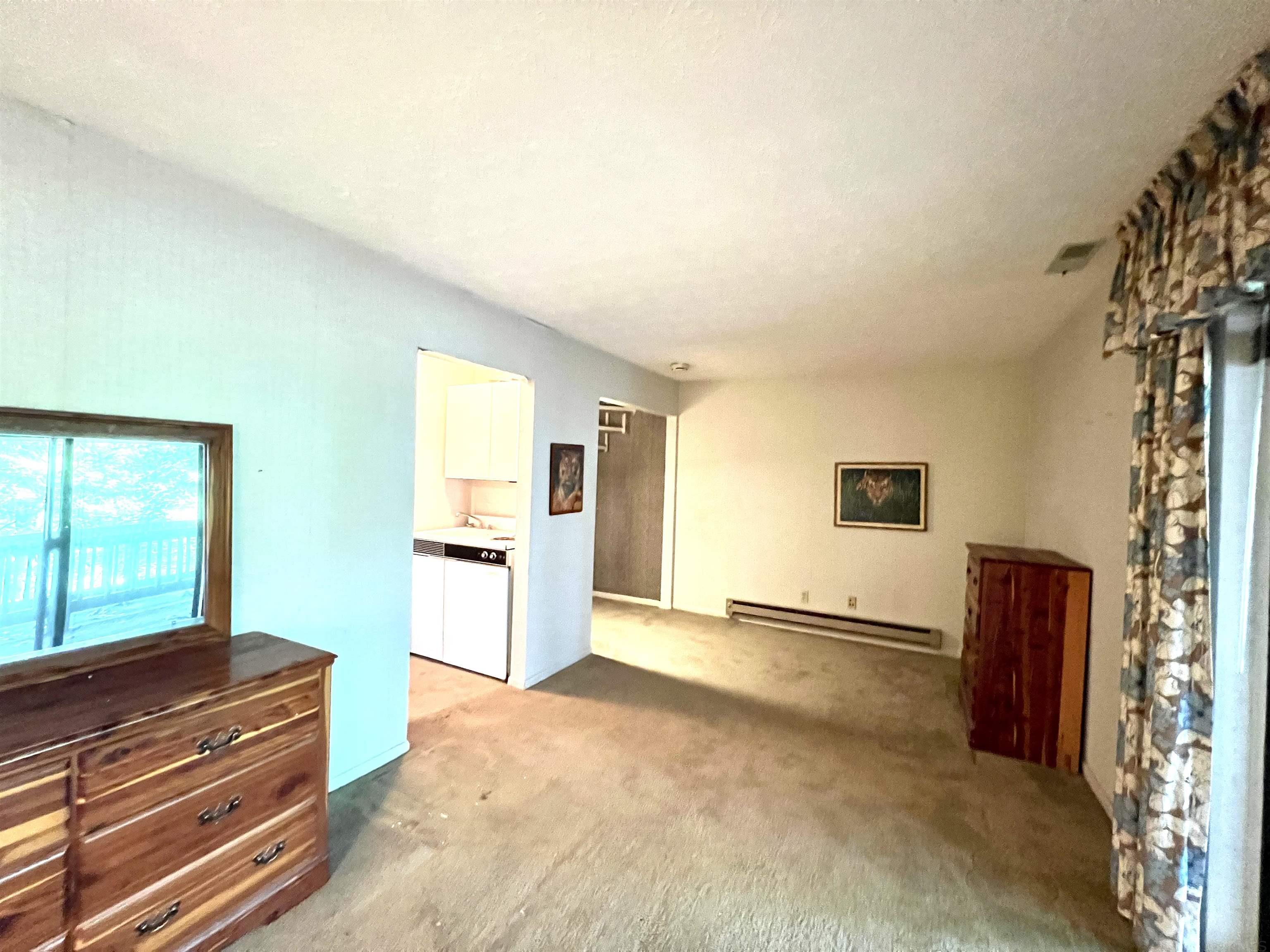 9118 South Pointe Ridge Lane Bloomington, IN 47401 - Photo 11 of 13 Gallery Image 11