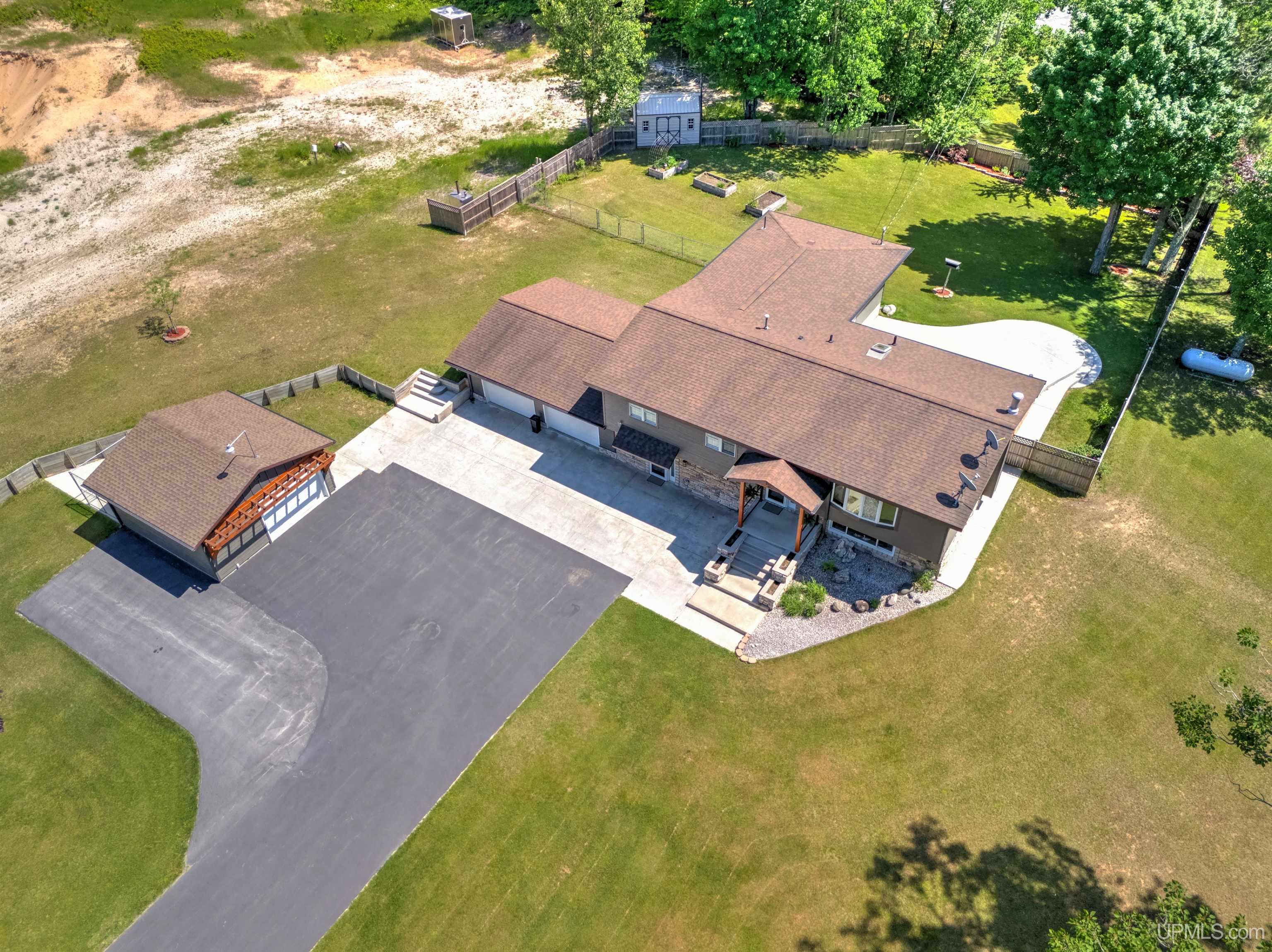 506 N East Gulliver Lake Road Gulliver, MI 49840 - Photo 39 of 46