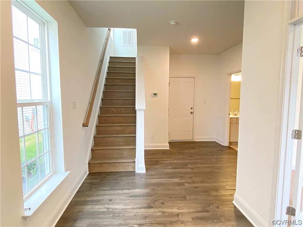 7041 Dunton Road Chesterfield, VA 23832 - Photo 3 of 21 Gallery Image 3
