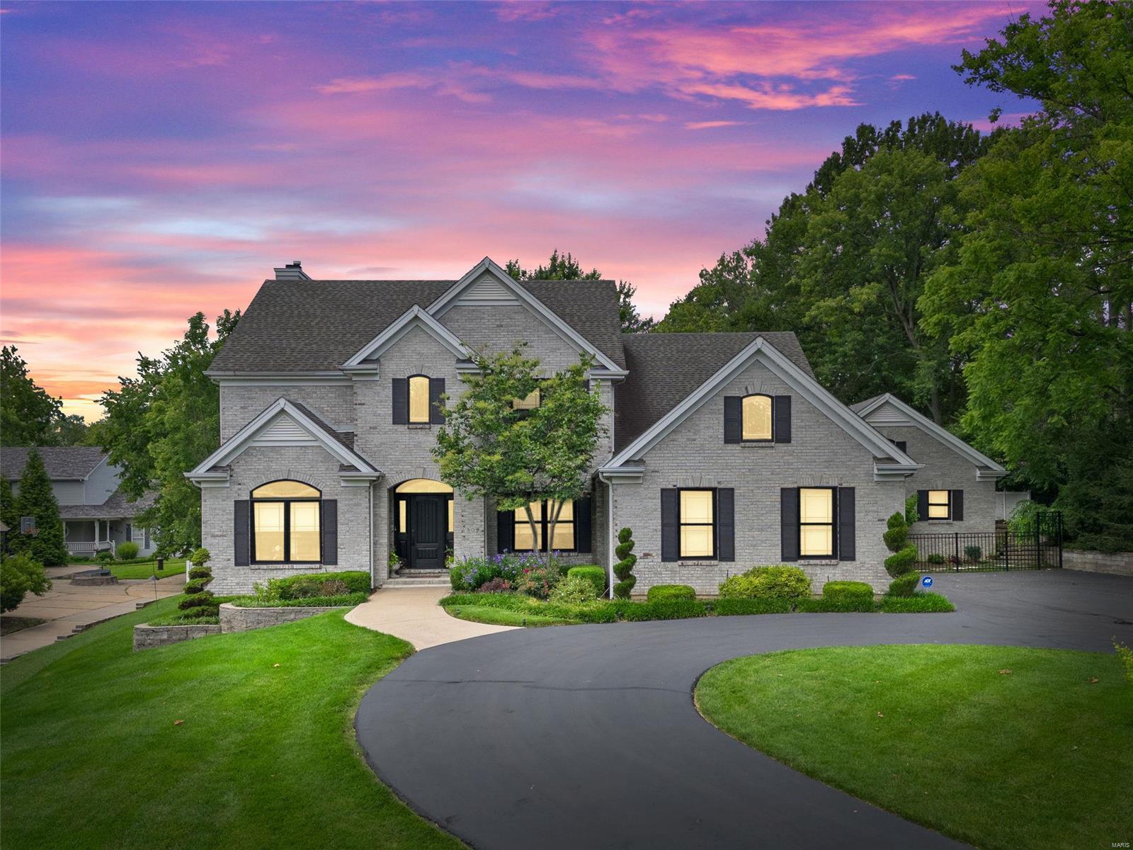 809 North Spoede Road St. Louis, MO 63141 - Photo 1 of 52 Gallery Image 1