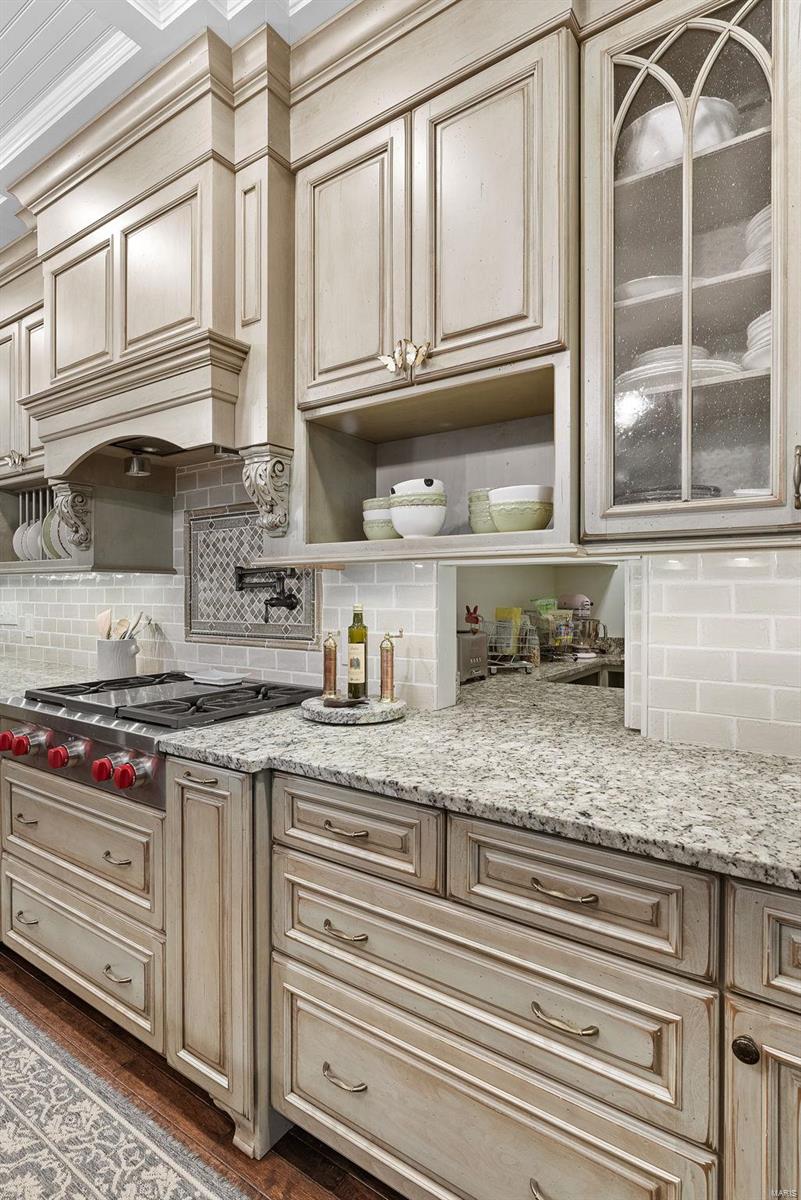 809 North Spoede Road St. Louis, MO 63141 - Photo 12 of 52 Gallery Image 12