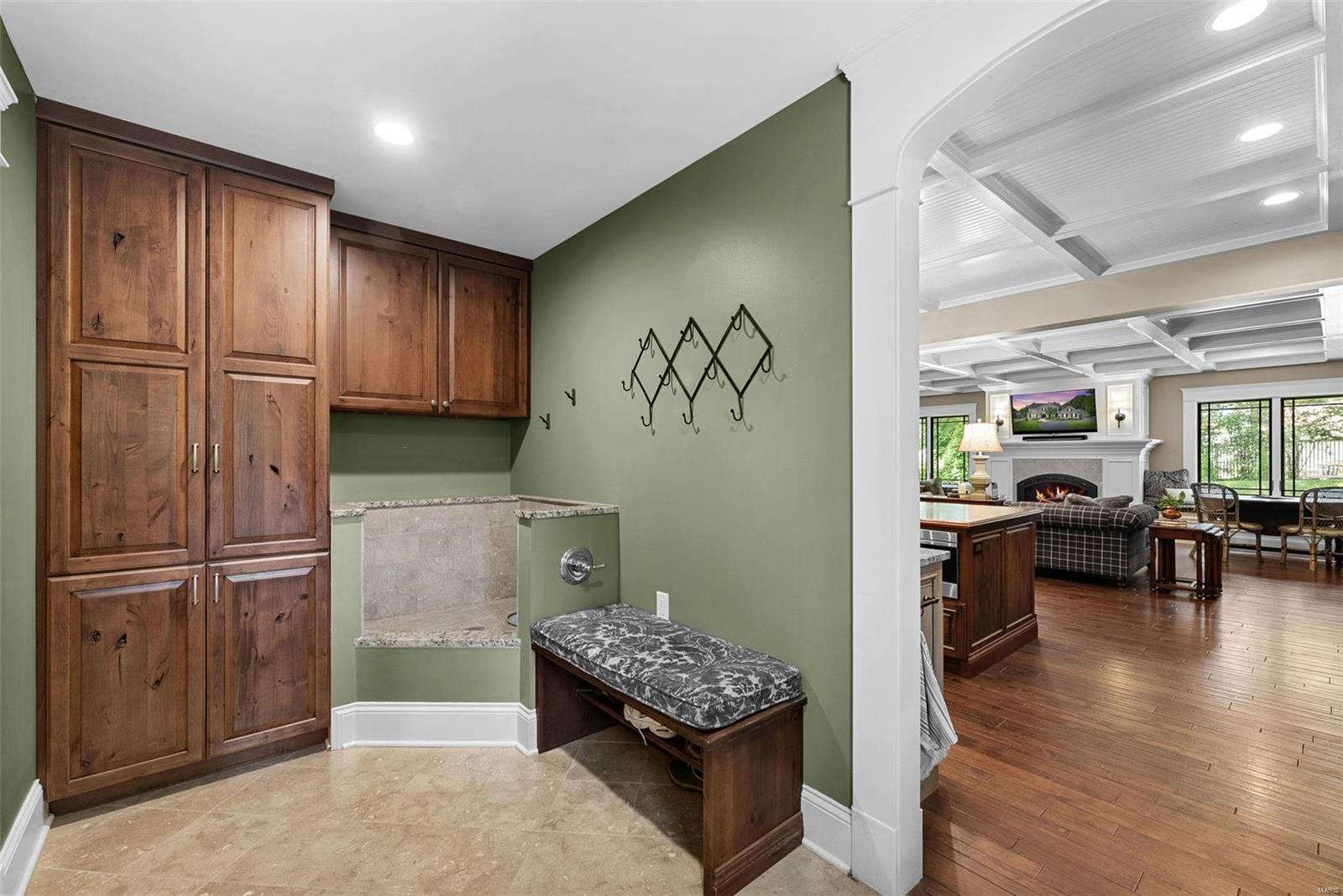 809 North Spoede Road St. Louis, MO 63141 - Photo 19 of 52 Gallery Image 19