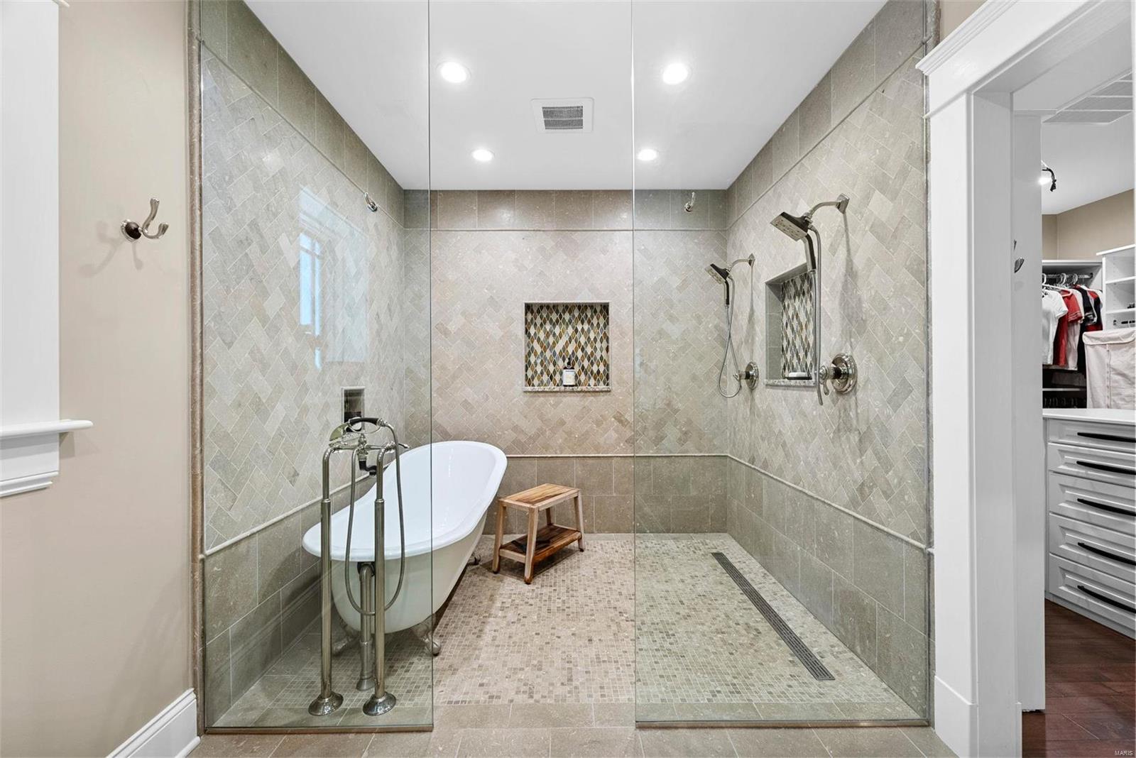 809 North Spoede Road St. Louis, MO 63141 - Photo 27 of 52 Gallery Image 27