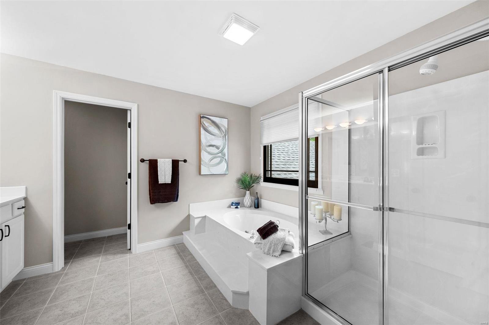 809 North Spoede Road St. Louis, MO 63141 - Photo 33 of 52 Gallery Image 33