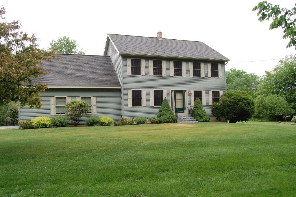 37 Cari Way Sidney, ME 04330 - Photo 2 of 30 Photo