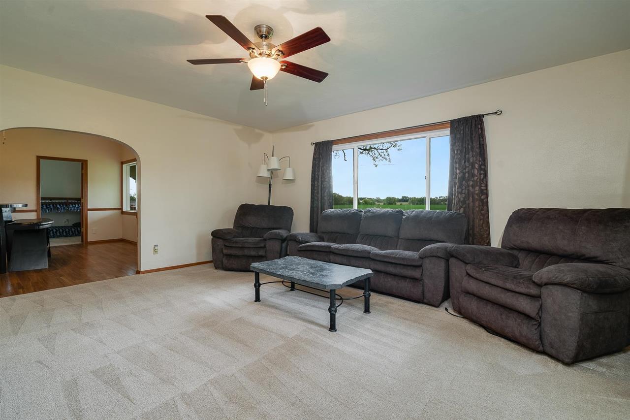 5255 Simpson Road Rockford, IL 61102 - Photo 14 of 38 Gallery Image 14