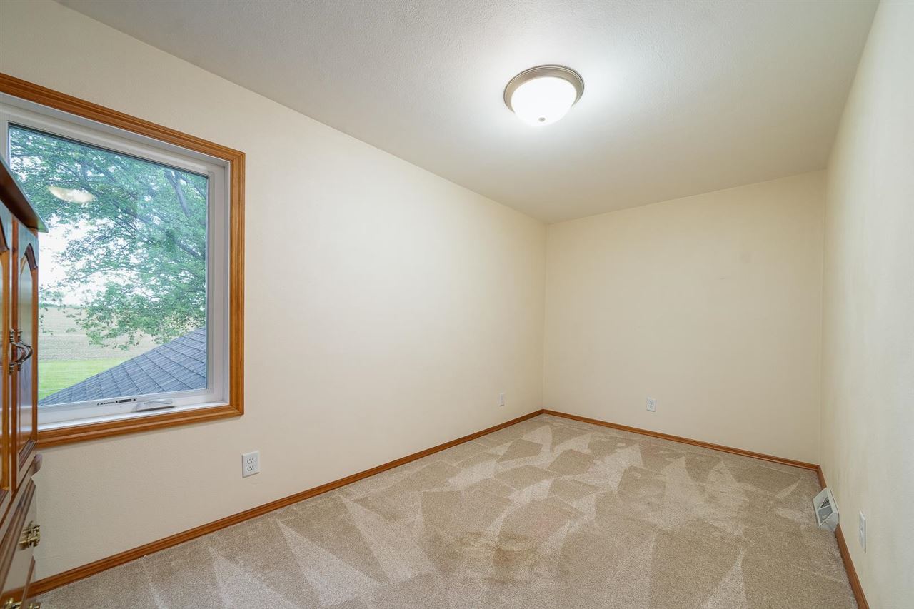 5255 Simpson Road Rockford, IL 61102 - Photo 20 of 38 Gallery Image 20