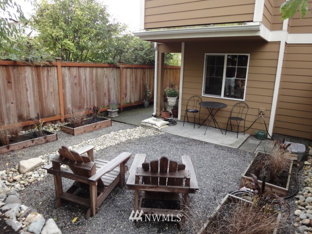 734 North 95th Street, Unit B Seattle, WA 98103 - Photo 1 of 1 Gallery Image 1
