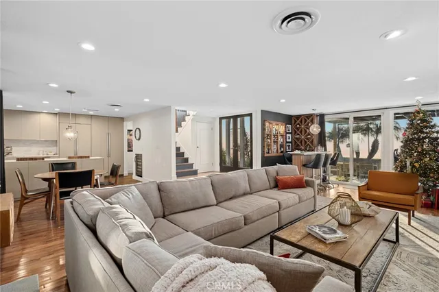 $1,700,000 | 12276 Circula Panorama Place, North Tustin, CA 92705