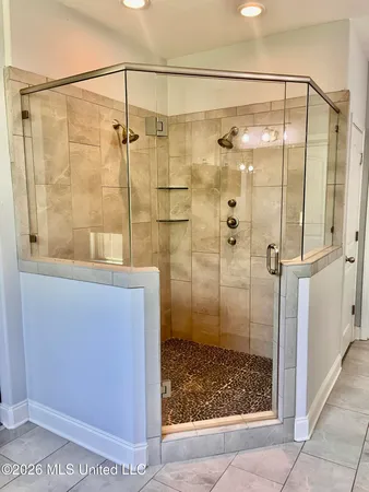 $609,000 | 9545 Green River Road, Lake Cormorant, MS 38641