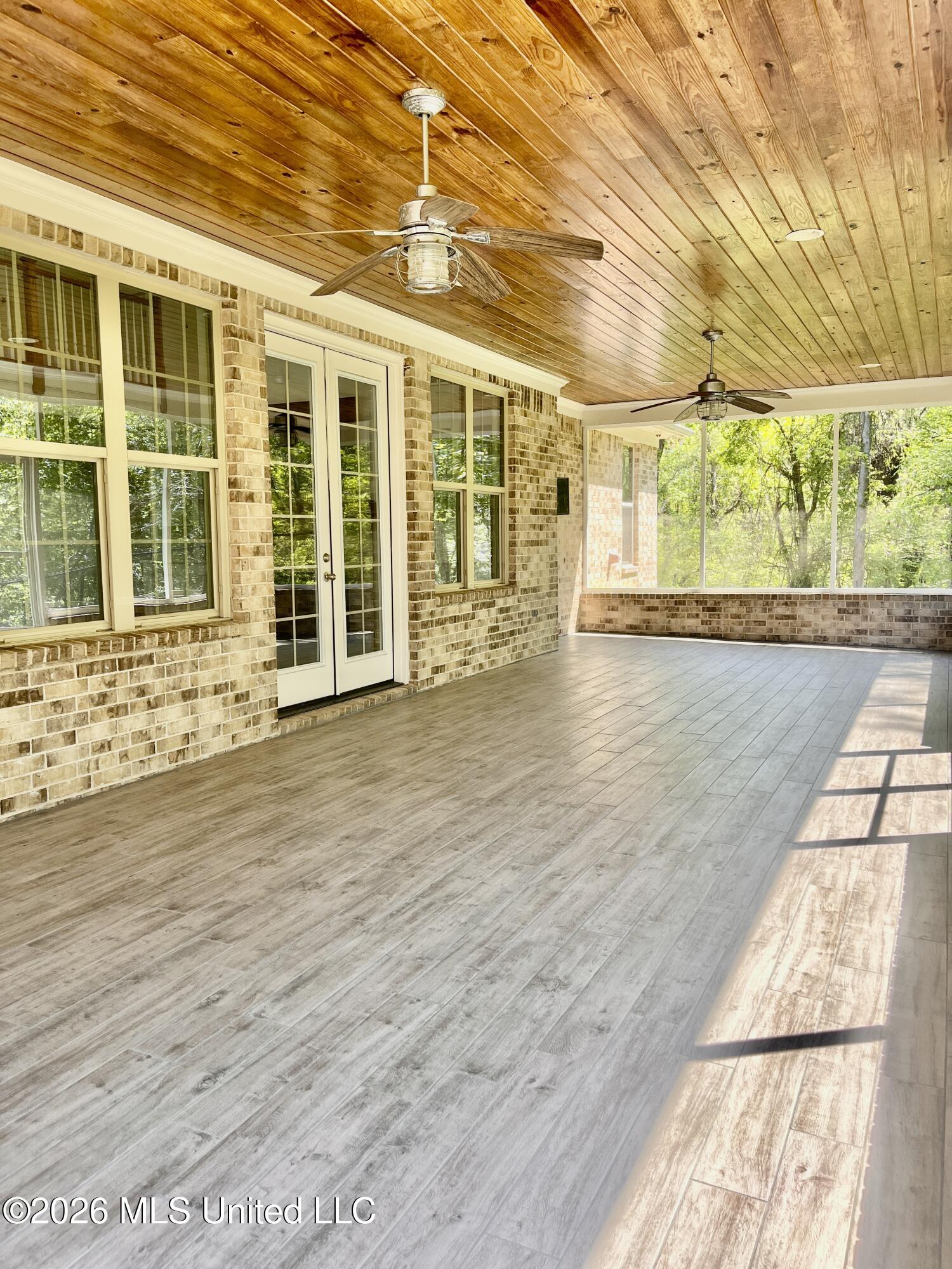 9545 Green River Road Lake Cormorant, MS 38641 - Photo 26 of 55 IMG_8992