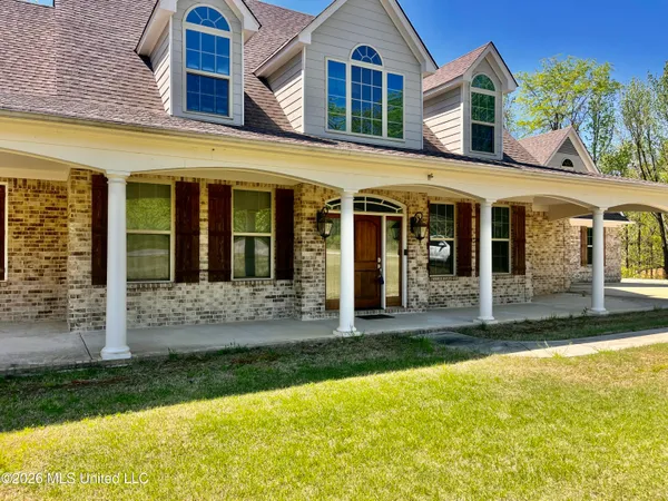 $609,000 | 9545 Green River Road, Lake Cormorant, MS 38641
