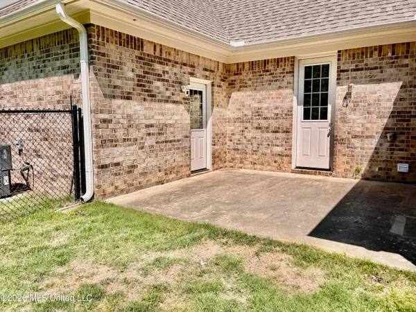 $609,000 | 9545 Green River Road, Lake Cormorant, MS 38641