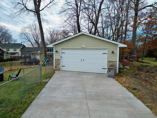 $375,000 | 3033 Longfellow Road, Mound, MN 55364