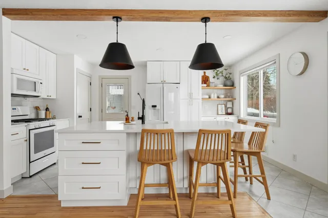 $375,000 | 3033 Longfellow Road, Mound, MN 55364