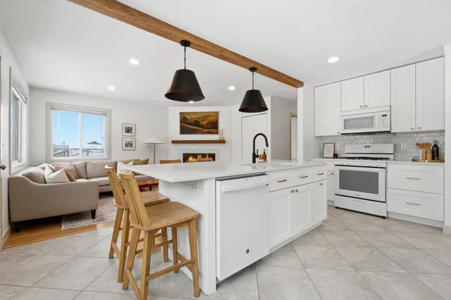 $375,000 | 3033 Longfellow Road, Mound, MN 55364