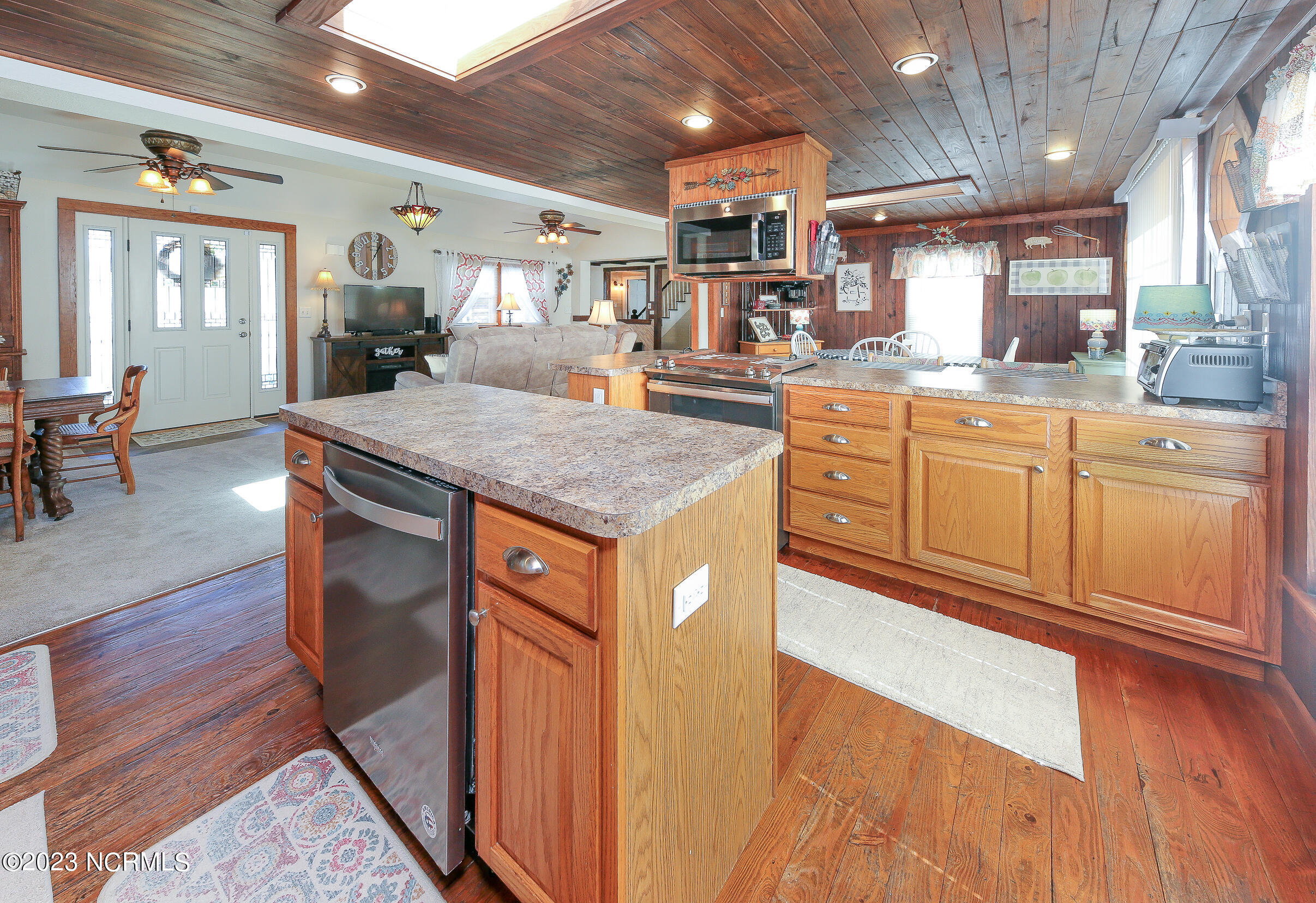957 Wellfield Road Elizabeth City, NC 27909 - Photo 13 of 42 Kitchen area